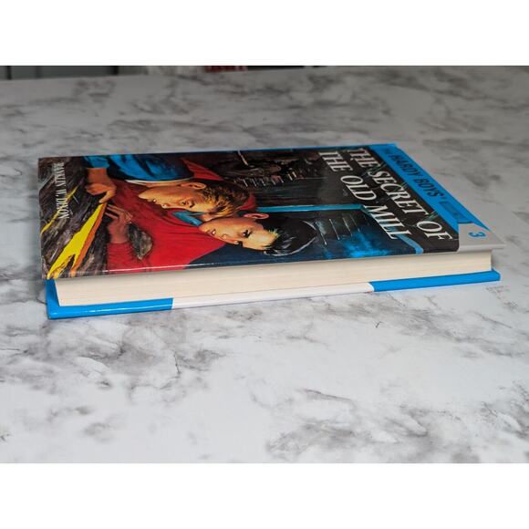 The Secret of the Old Mill (Hardy Boys, Book 3) by Dixon, Franklin W. - Picture 3 of 5